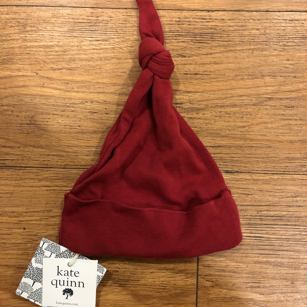 Kate Quinn knot hat 0-3 NWT